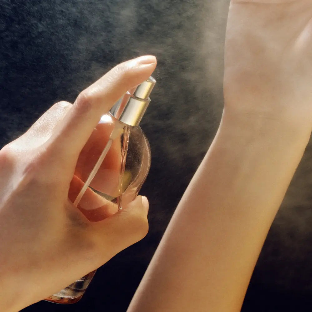 Is fragrance bad for your skin? Let's talk about why I made Salvida fragrance-free.
